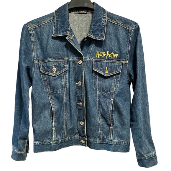 Harry Potter Gryffindor Jean Jacket size Medium - Picture 1 of 6
